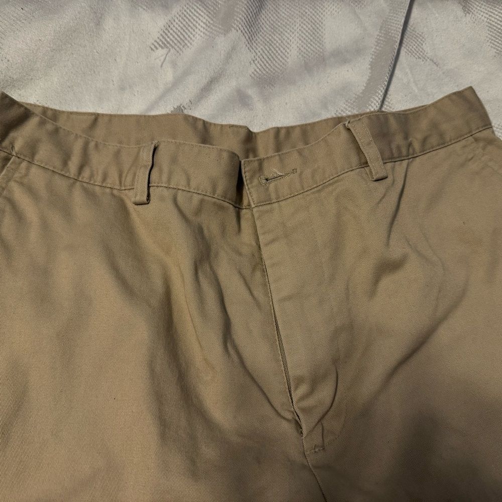 Men’s Classic Khakis 34x30 great condition. Jos A Bank. Straight leg. - Picture 4 of 7